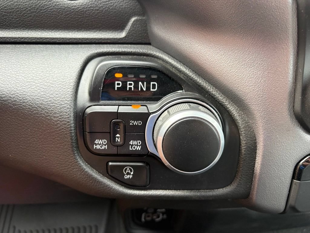 Used 2023 RAM 1500 Big Horn AWD/4WD image 3