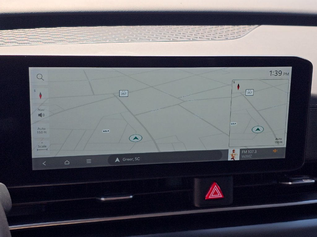 Certified 2025 Kia Carnival FWD image 12