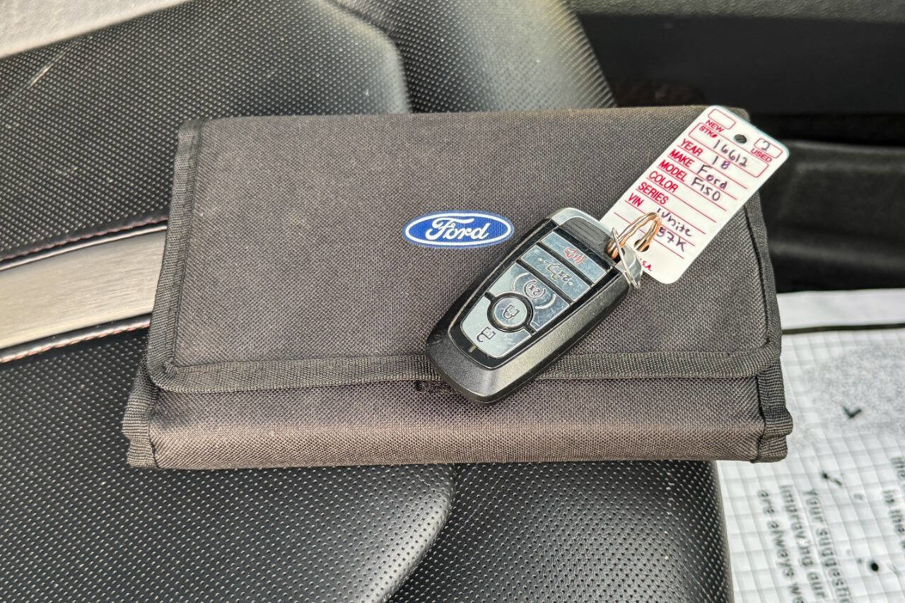 Used 2018 Ford F150 Platinum w/ Equipment Group 701A Luxury image 48