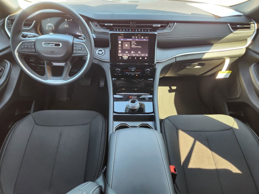 New 2026 Jeep Grand Cherokee Laredo RWD image 19