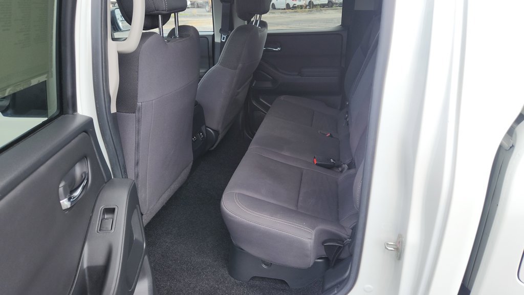 Used 2024 Nissan Frontier SV w/ SV Convenience Package AWD/4WD image 15