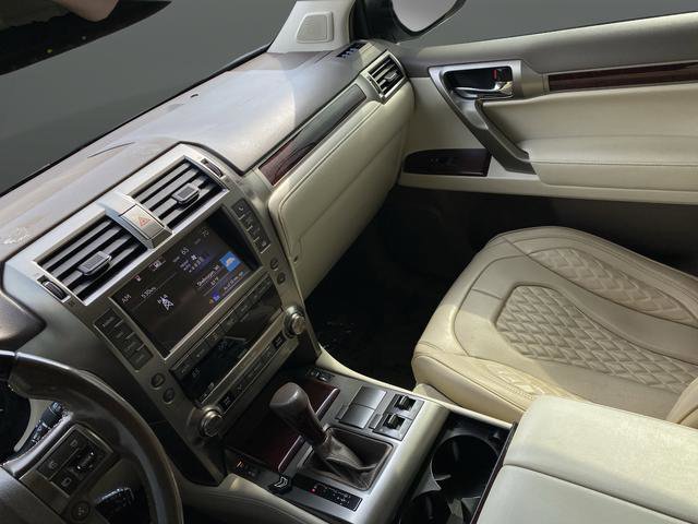 Used 2016 Lexus GX 460 w/ Premium Package AWD/4WD image 25