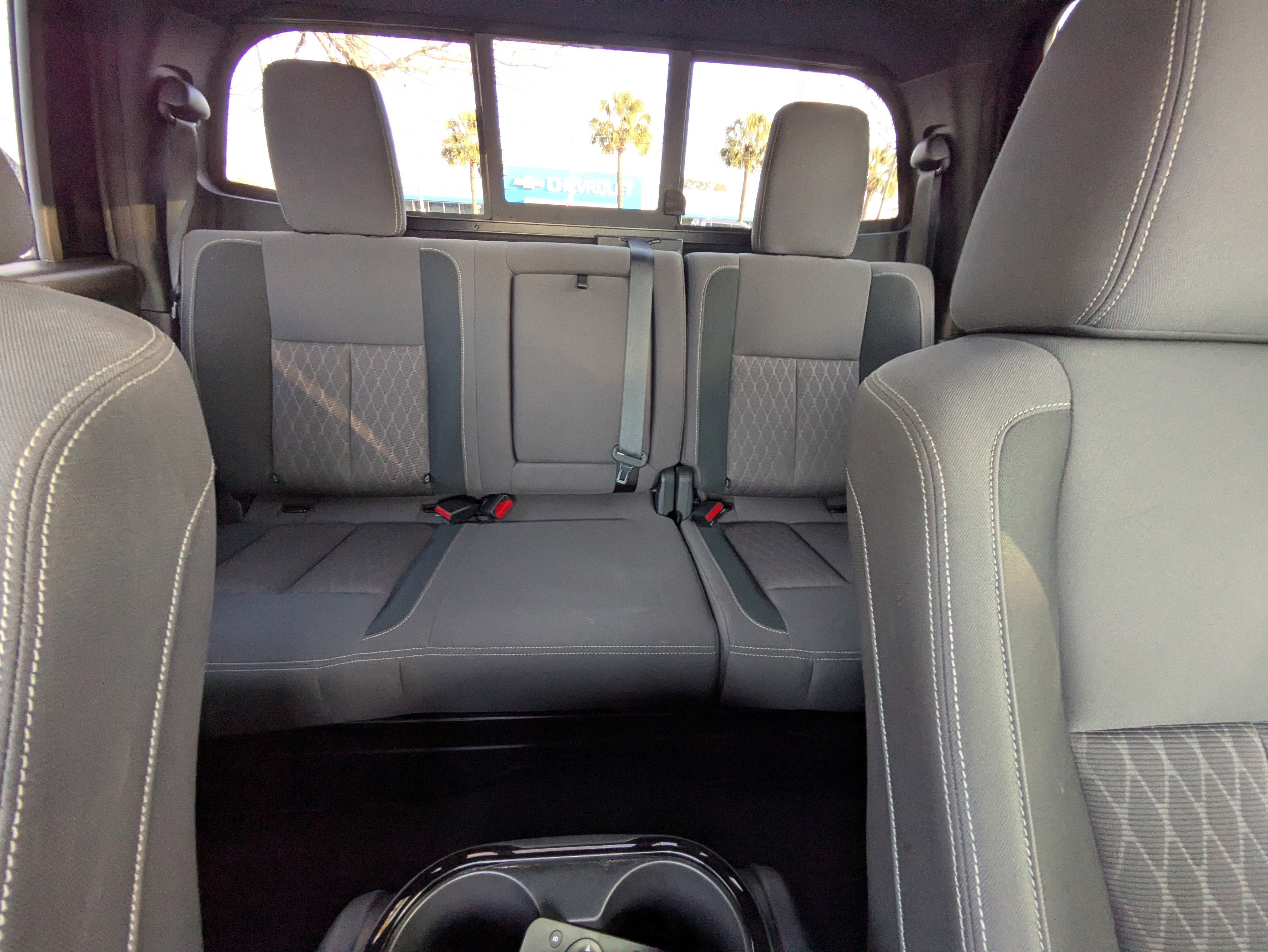 Used 2024 Nissan Titan SV w/ SV Convenience Package image 26