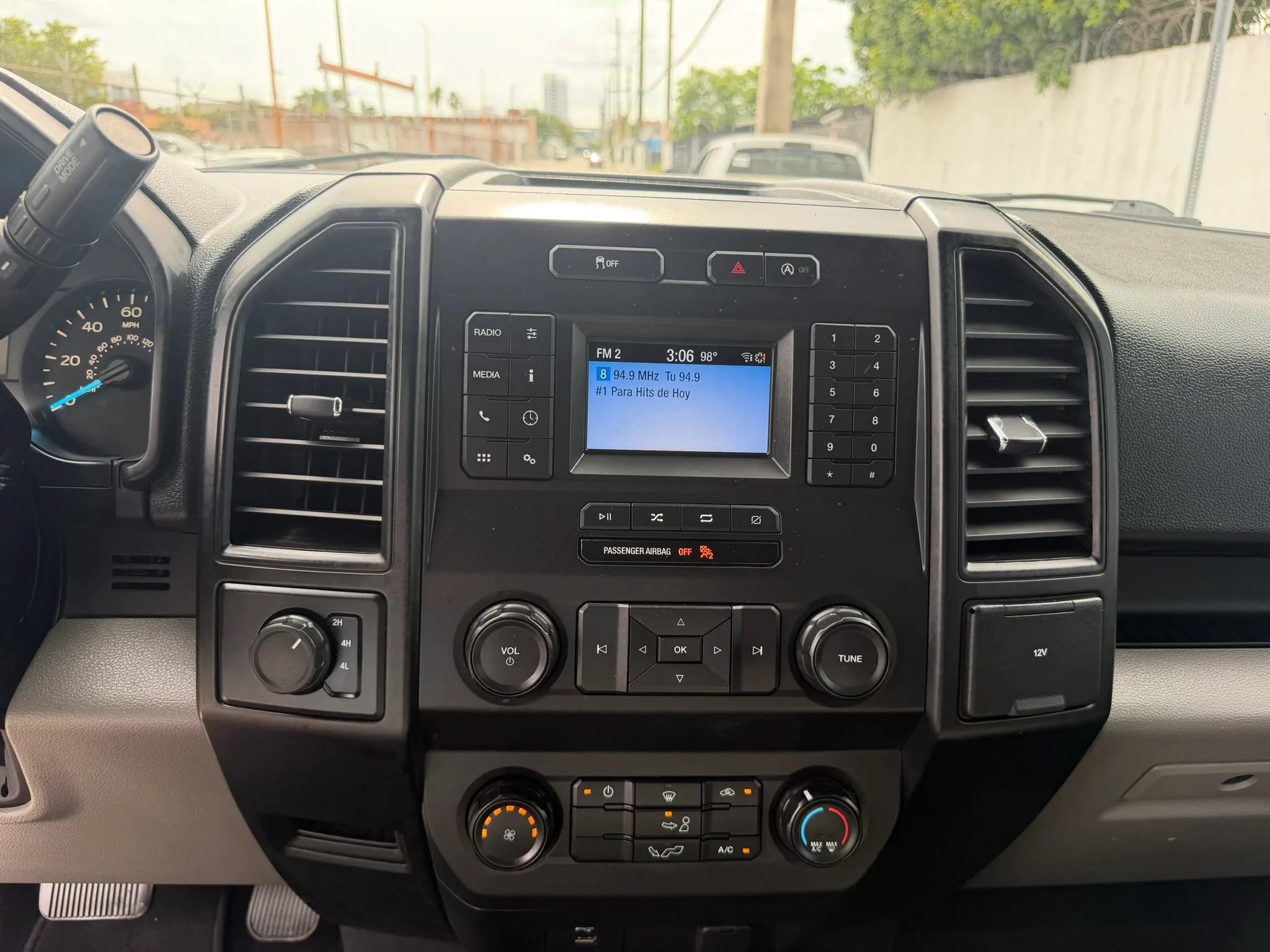 Used 2019 Ford F150 XL w/ Equipment Group 101A Mid AWD/4WD image 19