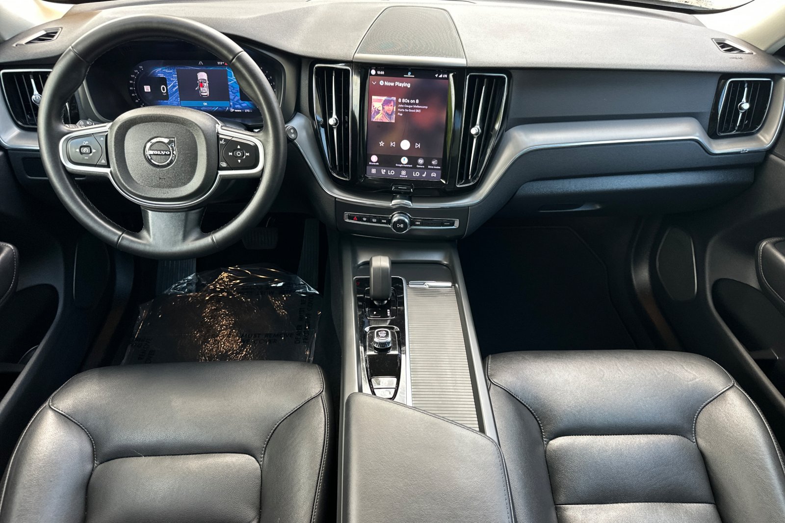Certified 2025 Volvo XC60 B5 Core AWD/4WD image 16