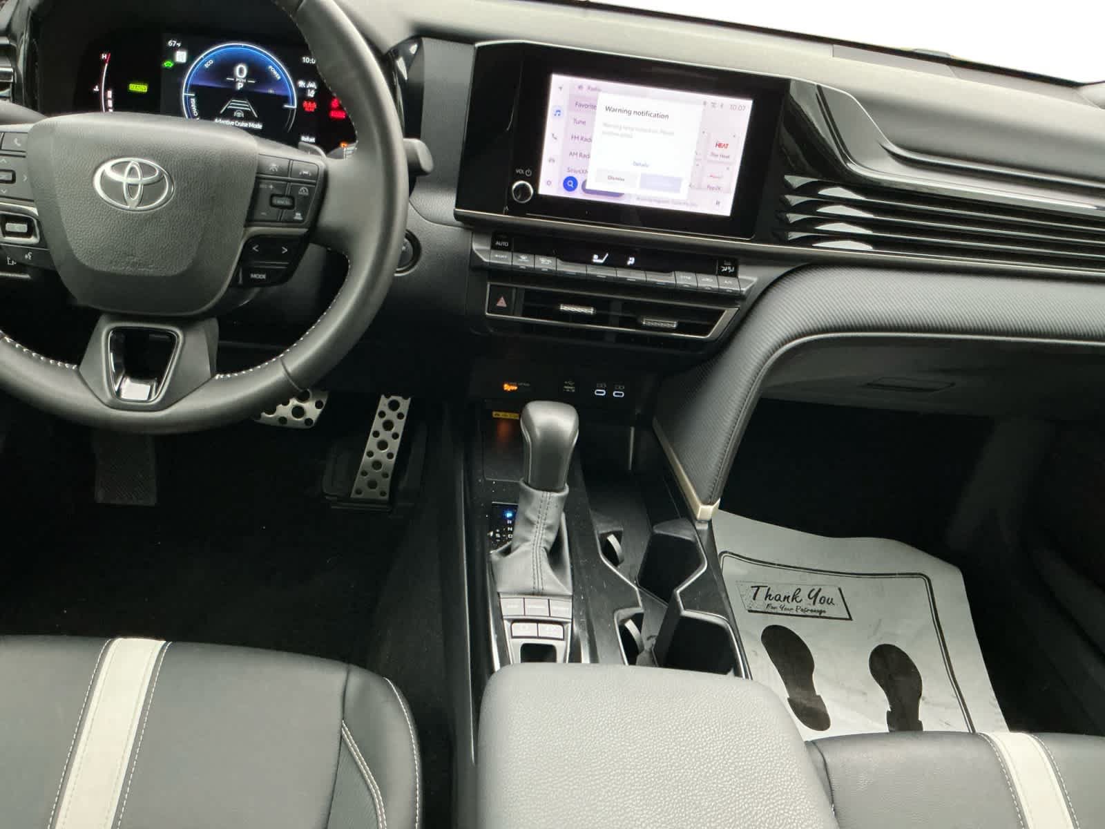 Used 2025 Toyota Camry SE FWD image 11