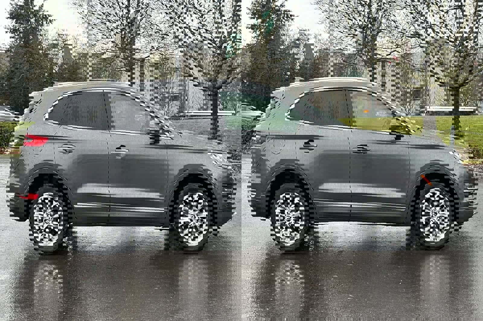 Used 2018 Lincoln MKC Select w/ Select Plus Package image 8