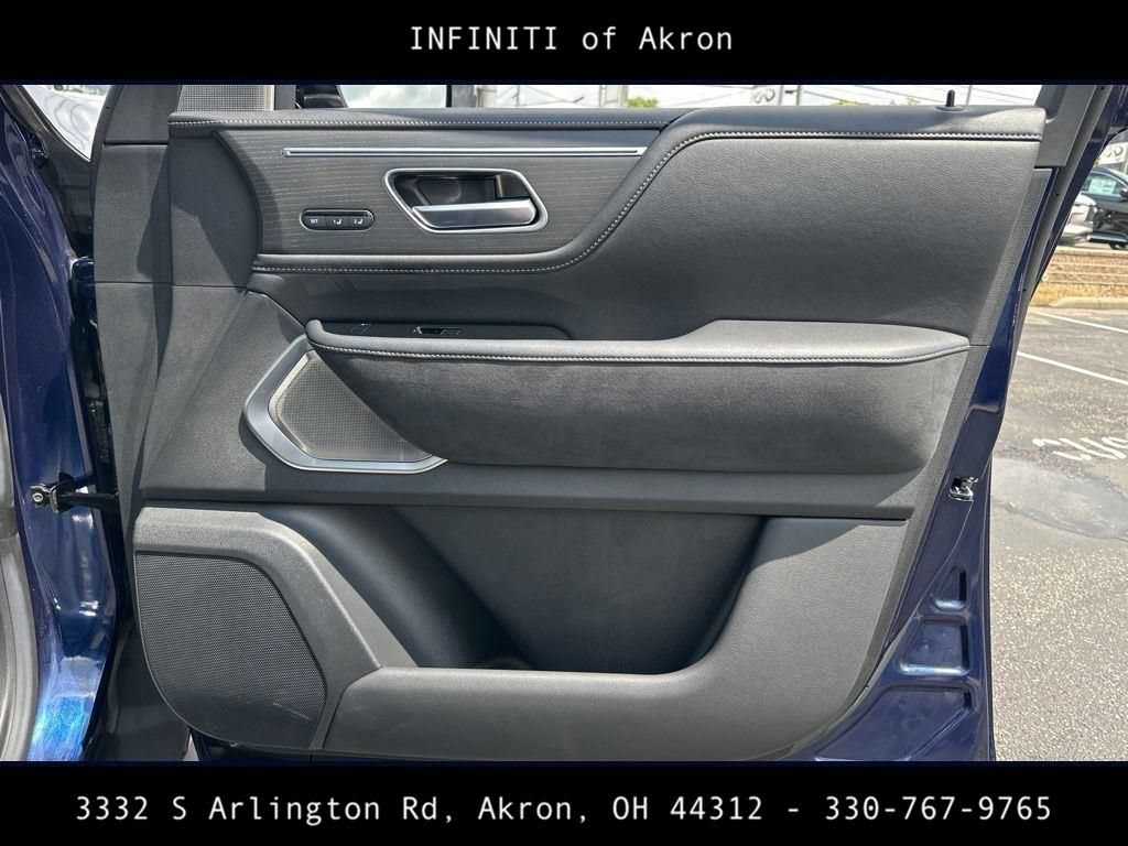 Certified 2025 INFINITI QX80 Sensory AWD/4WD image 28