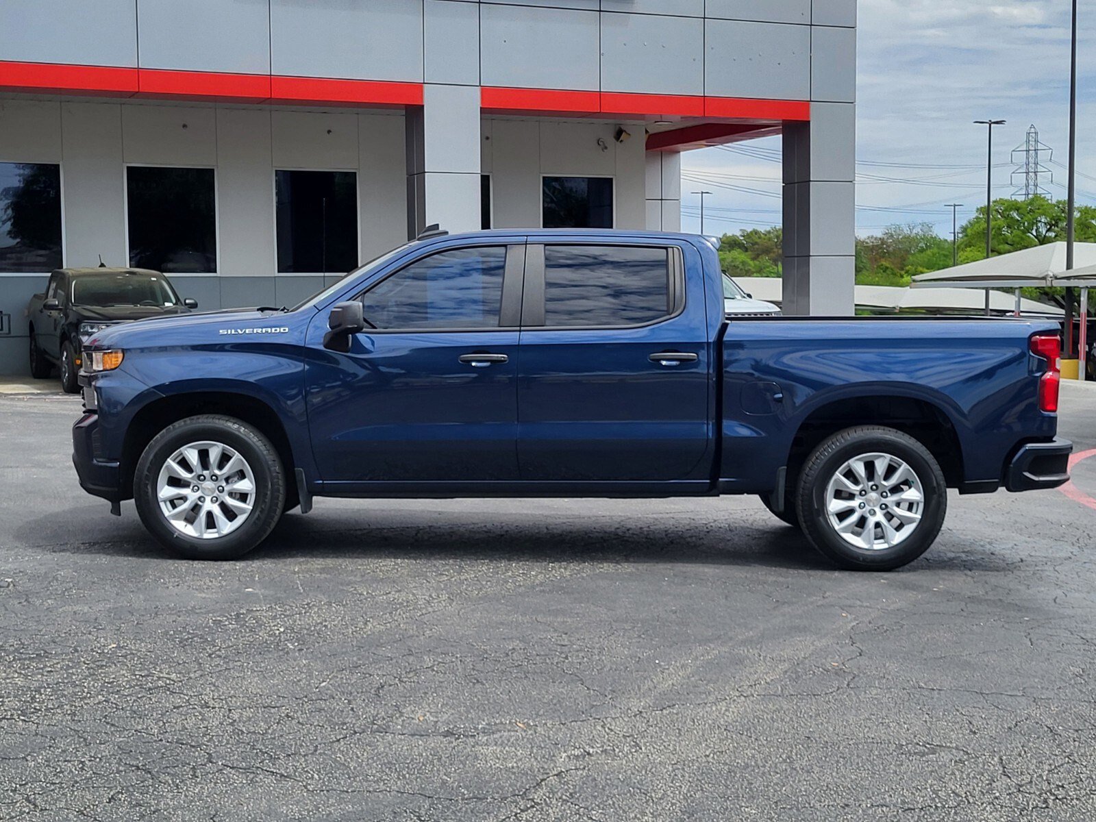 Used 2022 Chevrolet Silverado 1500 Custom image 7