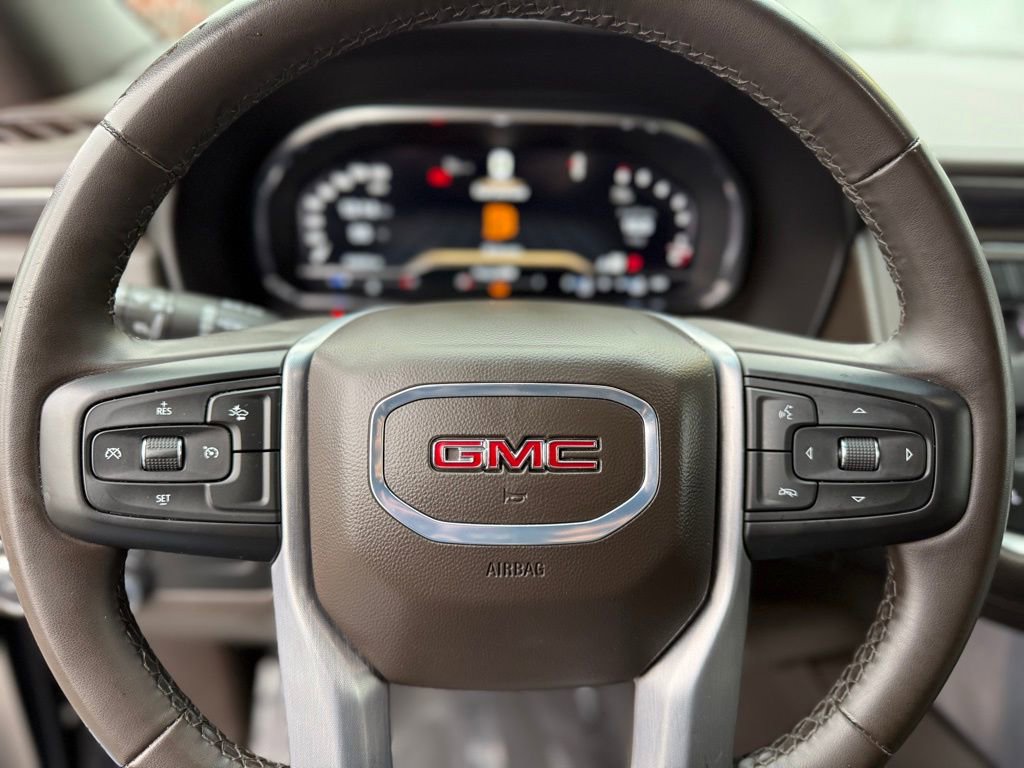 Used 2024 GMC Yukon SLT image 33