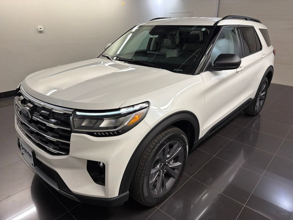 New 2026 Ford Explorer Active AWD/4WD image 3