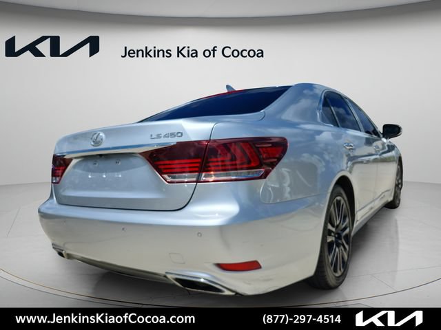 Used 2015 Lexus LS 460 w/ Comfort Package RWD image 5