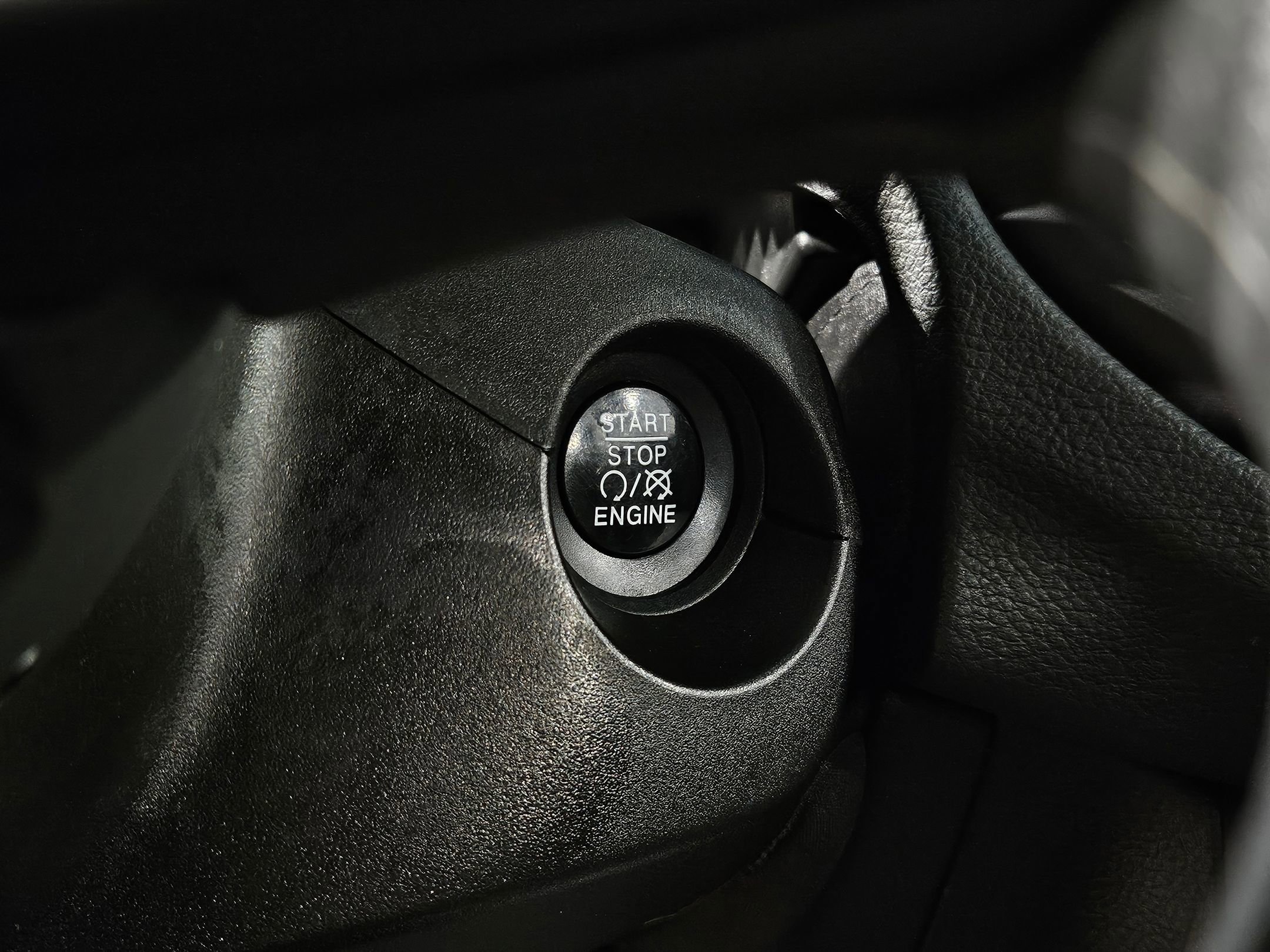 Used 2018 Jeep Compass Sport w/ Tech Group image 31