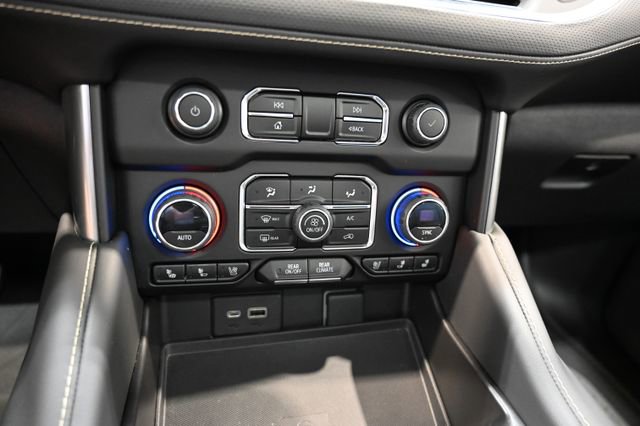 Used 2023 Chevrolet Tahoe Premier AWD/4WD image 18