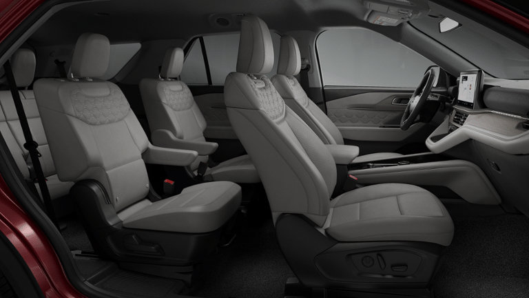 New 2026 Ford Explorer Platinum w/ LUX Leather Package AWD/4WD image 32