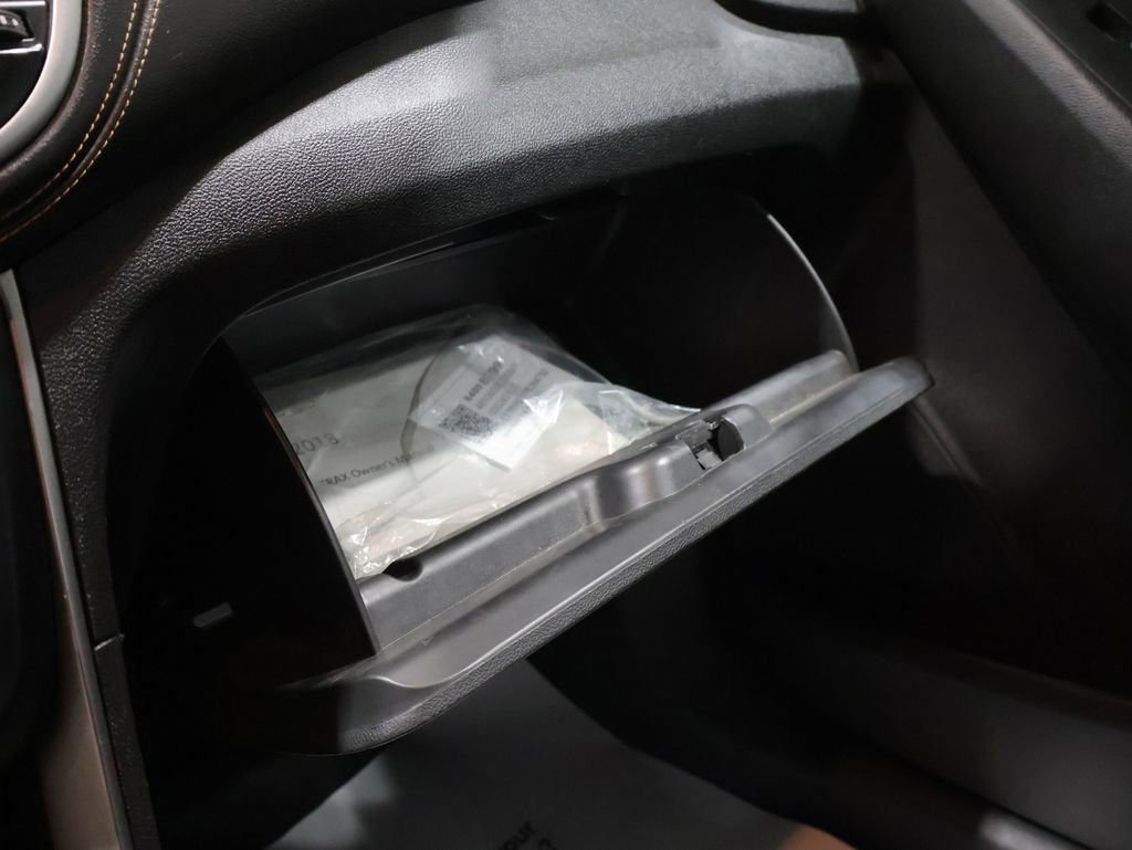 Used 2018 Chevrolet Trax LS image 30