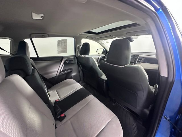 Used 2017 Toyota RAV4 XLE AWD/4WD image 11