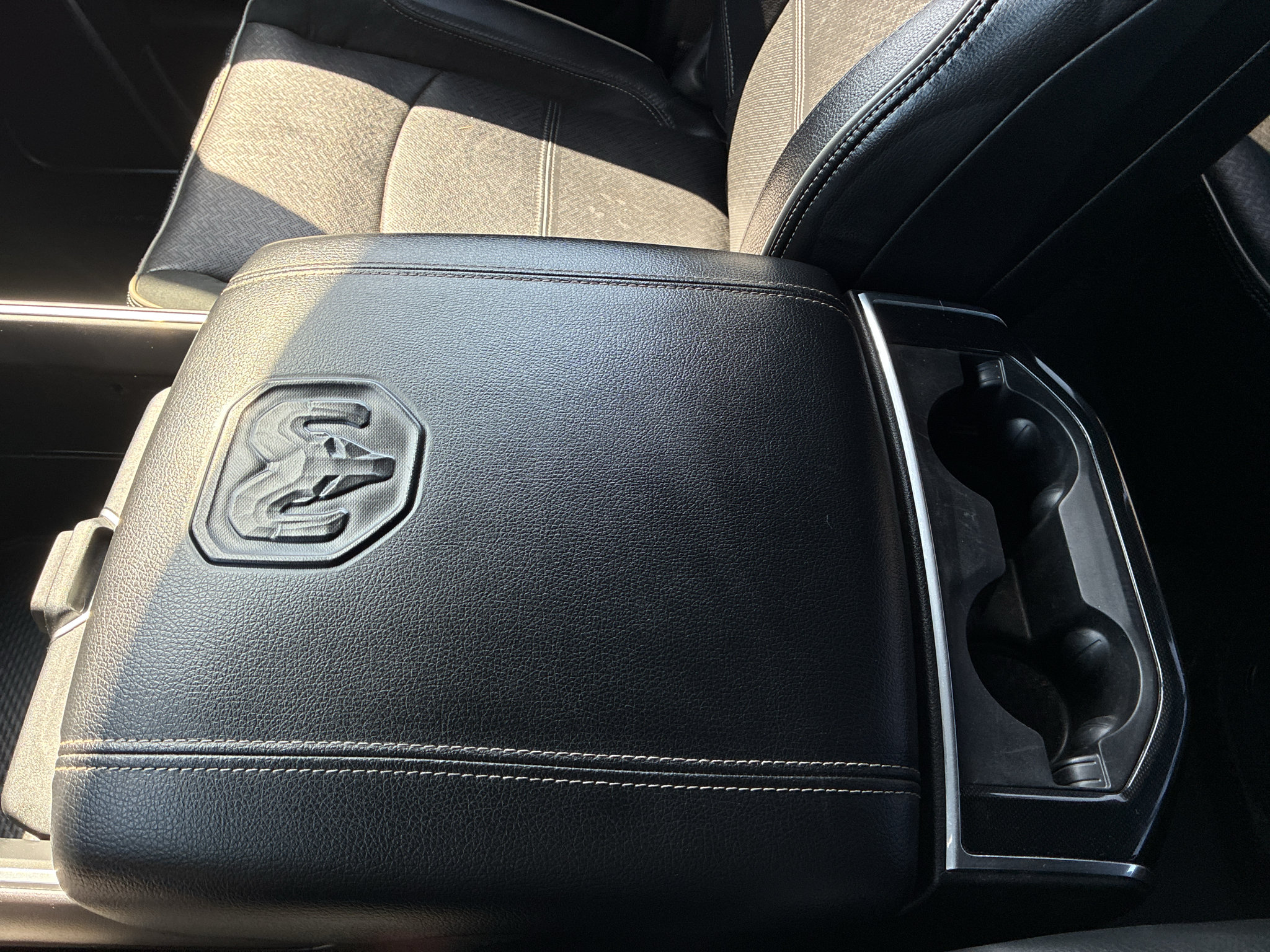 Used 2022 RAM 2500 Laramie AWD/4WD image 34