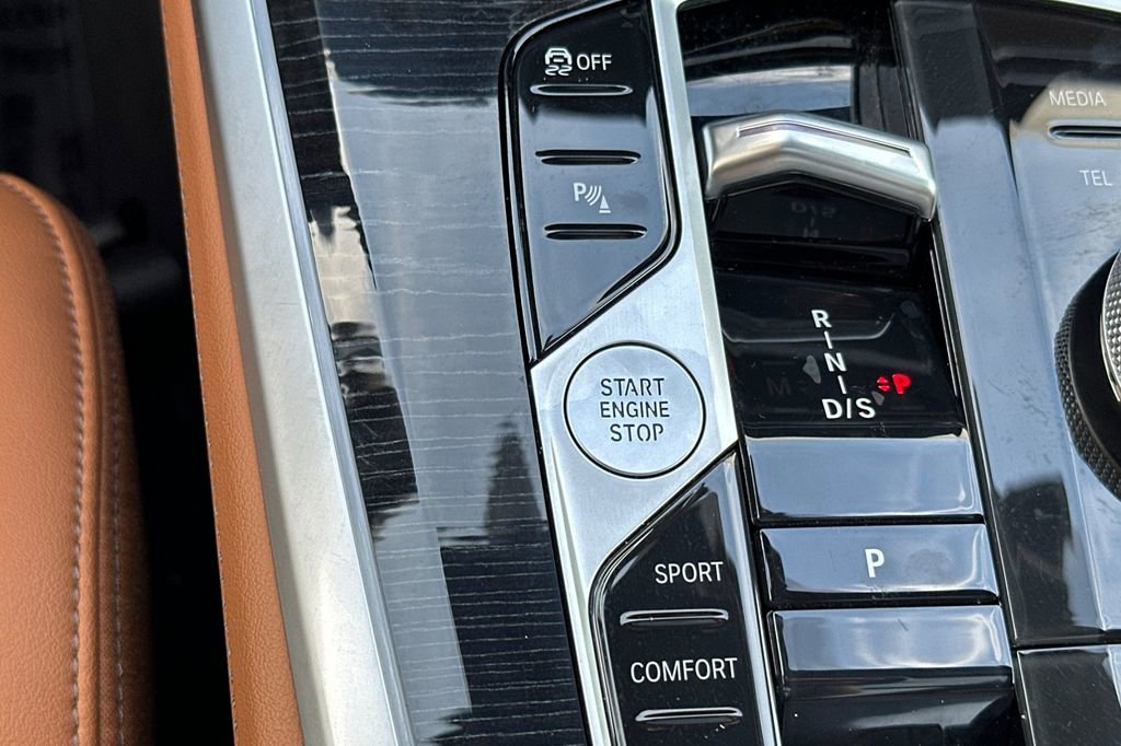 Used 2024 BMW X5 sDrive40i w/ M Sport Package image 25