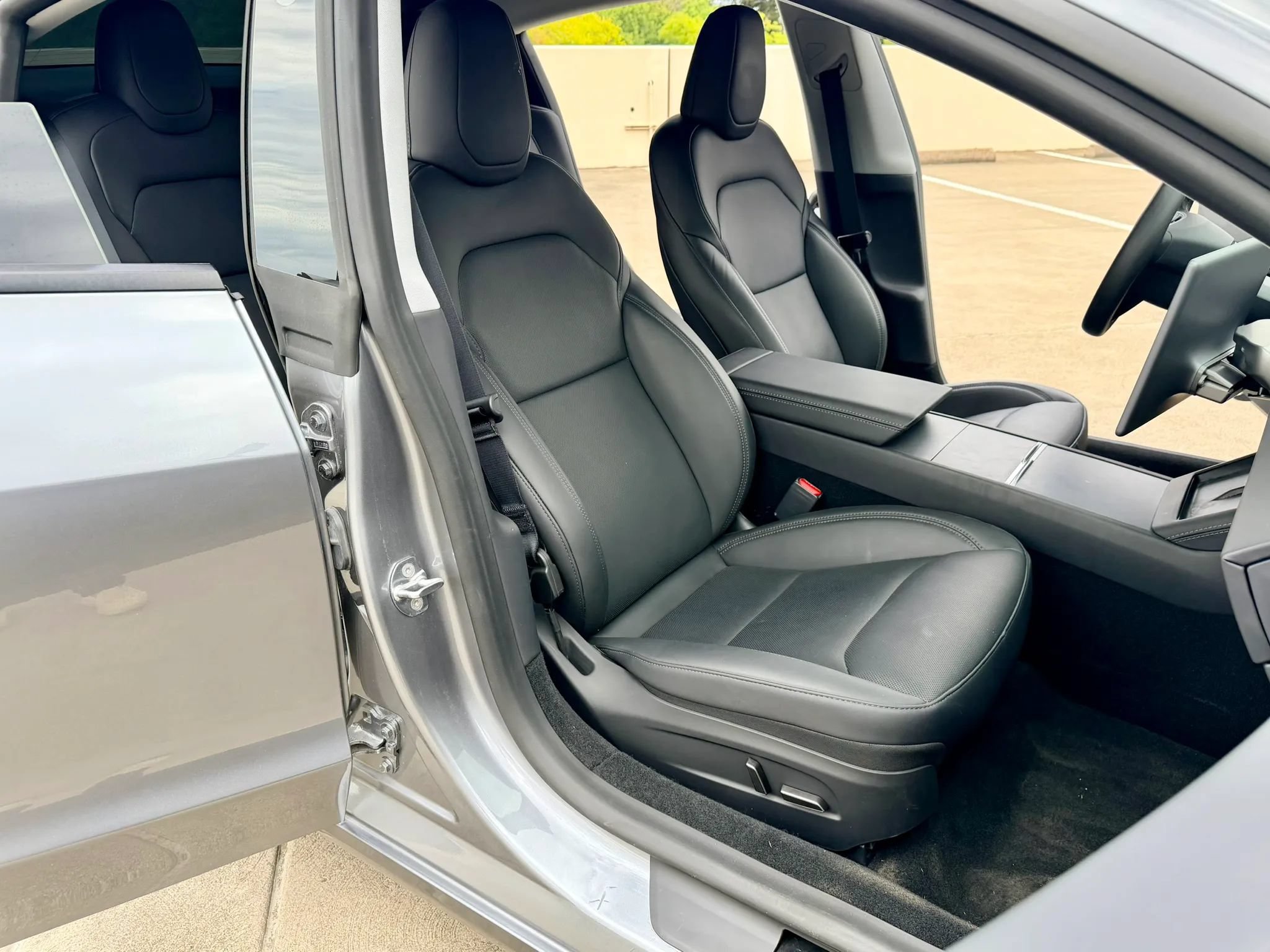 Used 2025 Tesla Model 3 Long Range RWD image 23