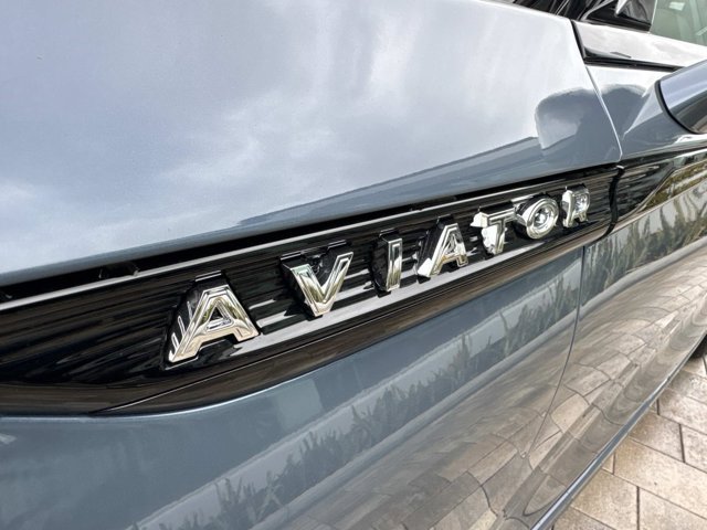 New 2026 Lincoln Aviator 2WD w/ Jet Appearance Package image 8