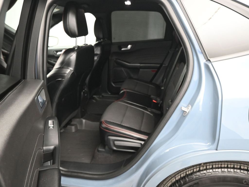 Used 2024 Ford Escape ST-Line w/ Equipment Group 301A image 11
