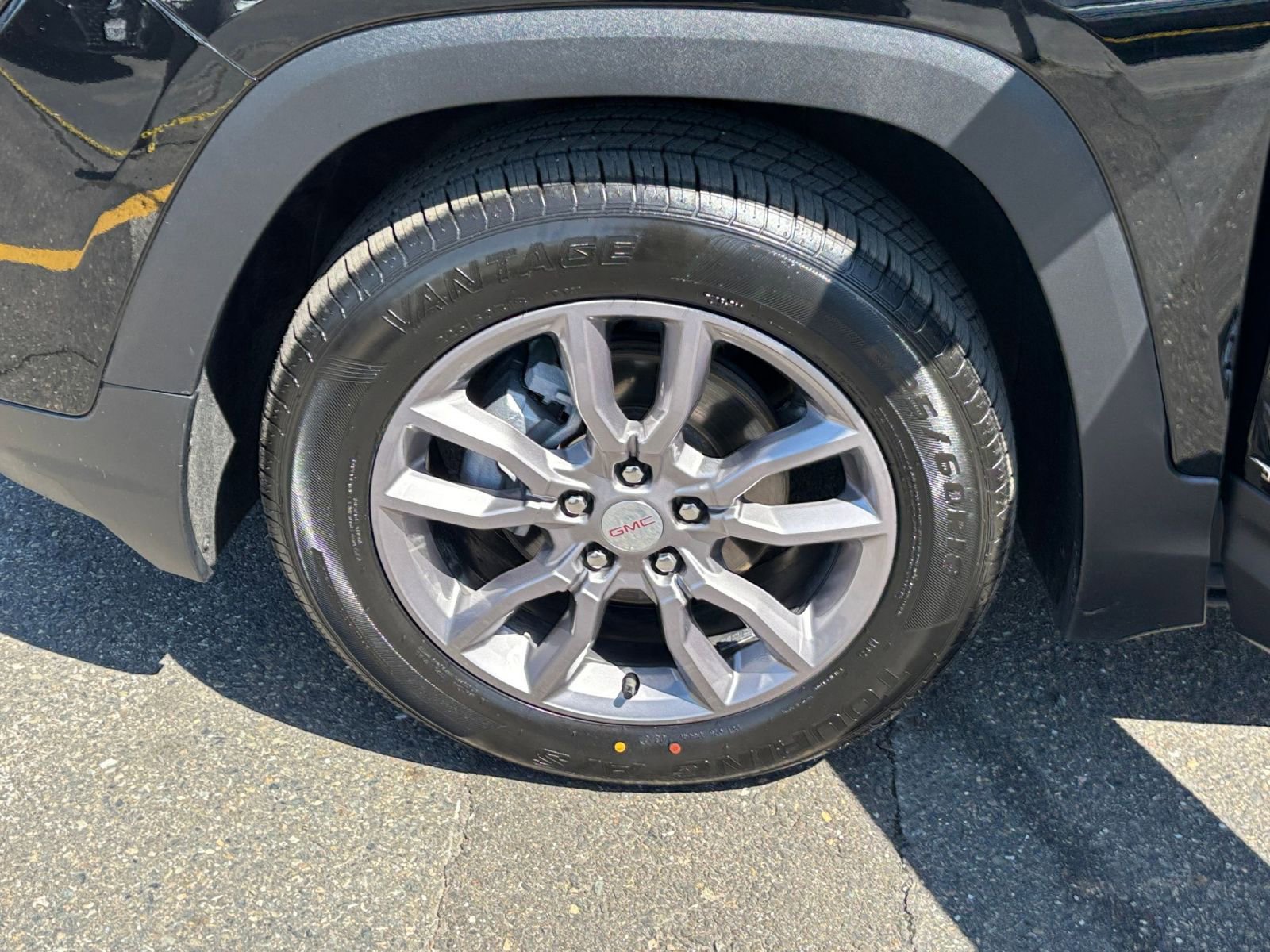 Used 2024 GMC Terrain SLT AWD/4WD image 33