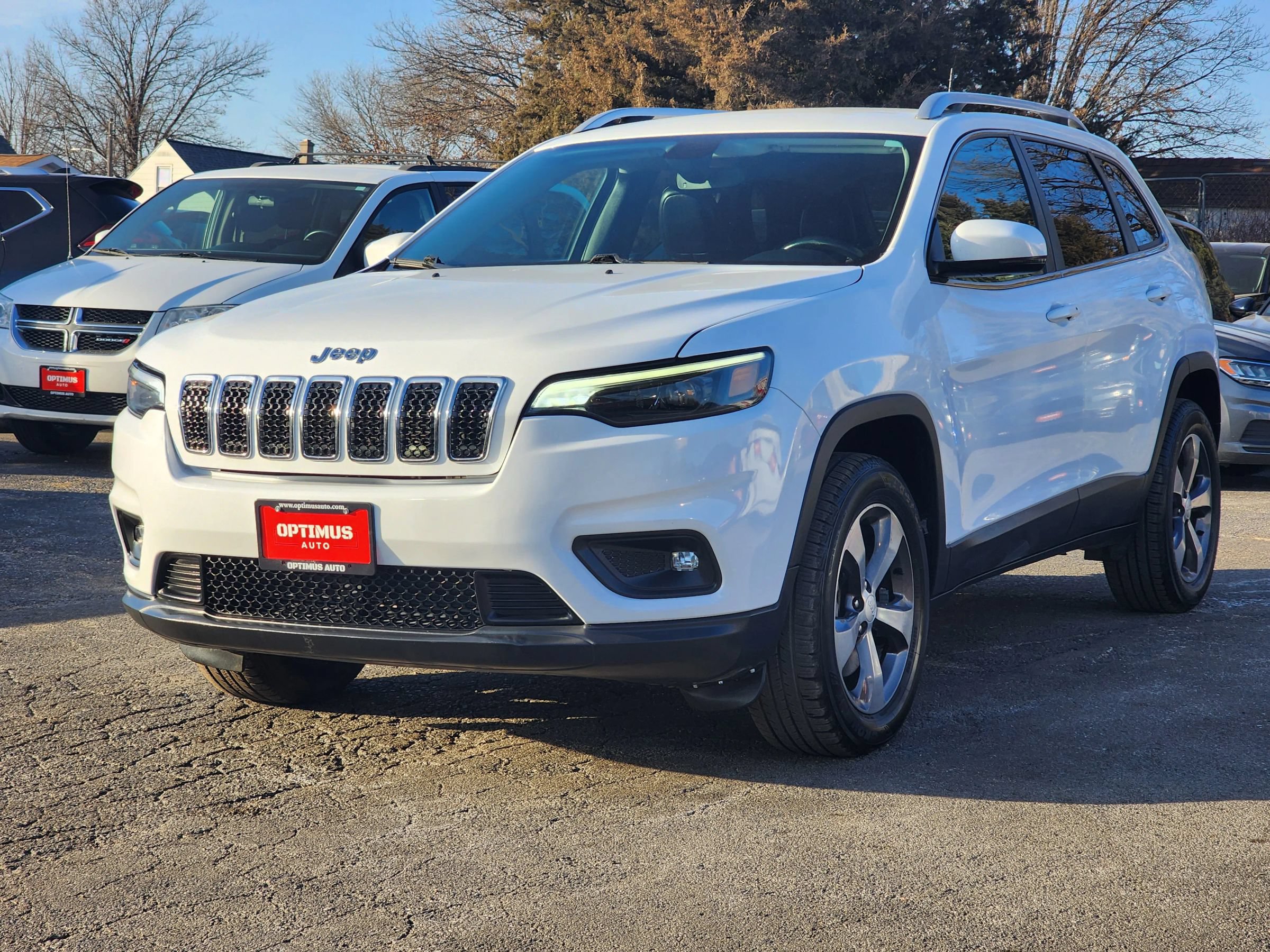 Used 2019 Jeep Cherokee Limited AWD/4WD image 3