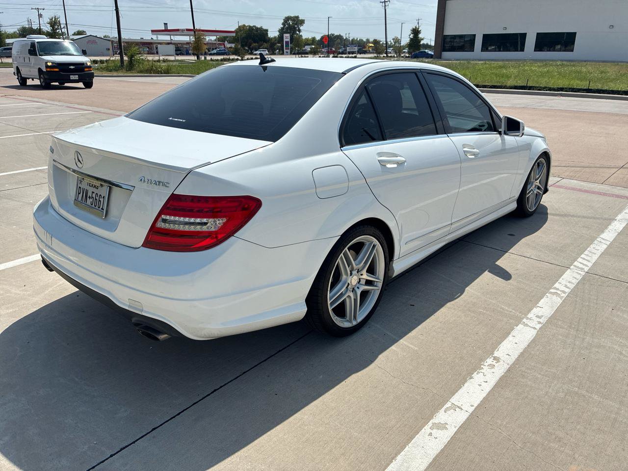 Used 2013 Mercedes-Benz C 300 4MATIC Sedan image 5