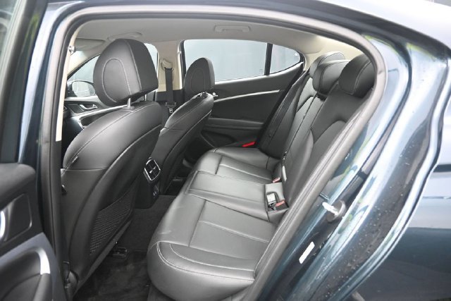 Used 2025 Genesis G70 2.5T AWD/4WD image 34