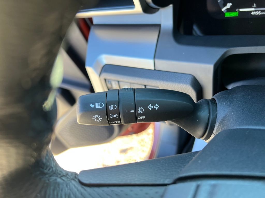 Used 2025 Toyota Tacoma TRD Off-Road image 15