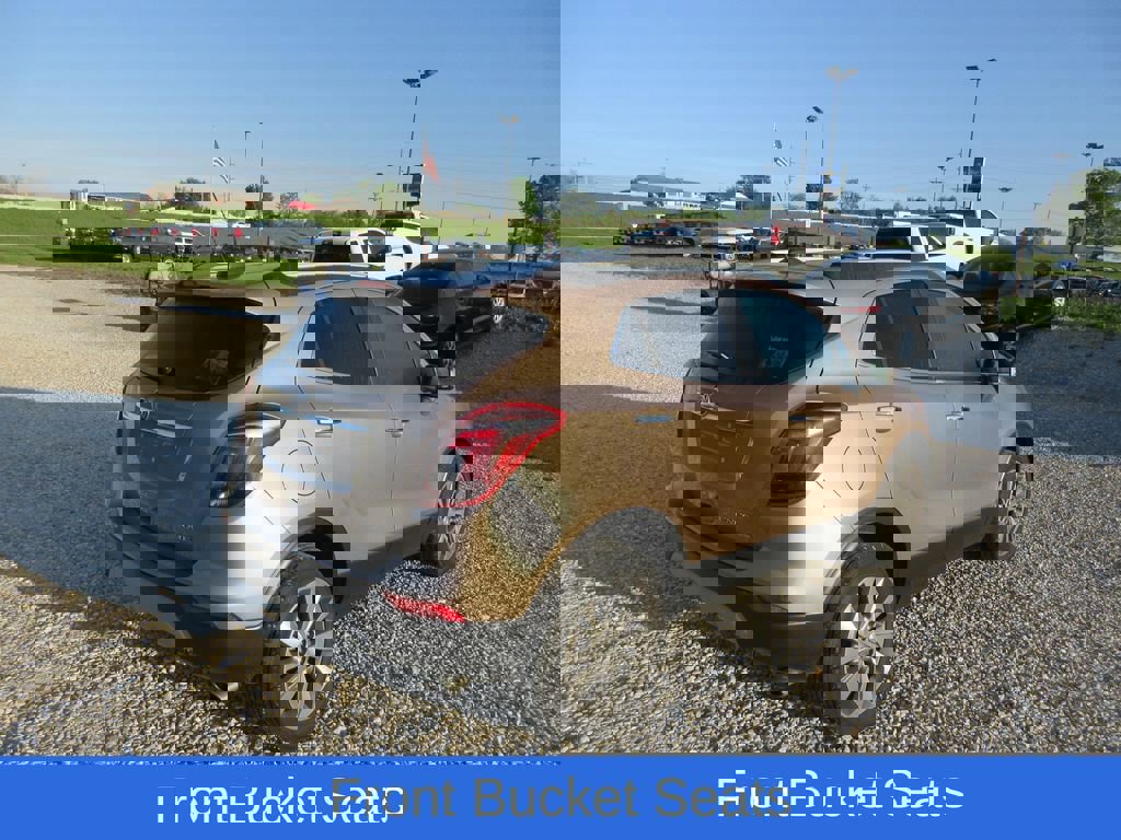 Used 2019 Buick Encore Preferred AWD/4WD image 3