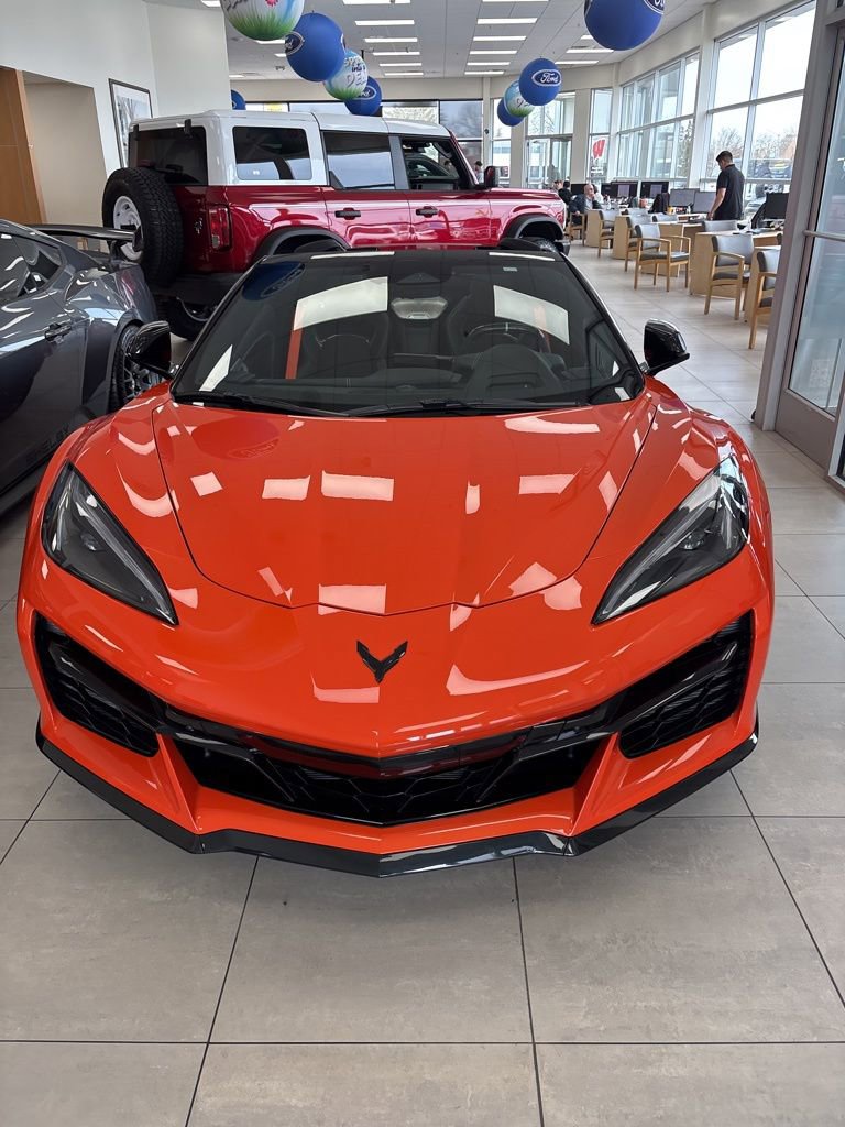 Used 2025 Chevrolet Corvette Z06 w/ Battery Protection Package image 40
