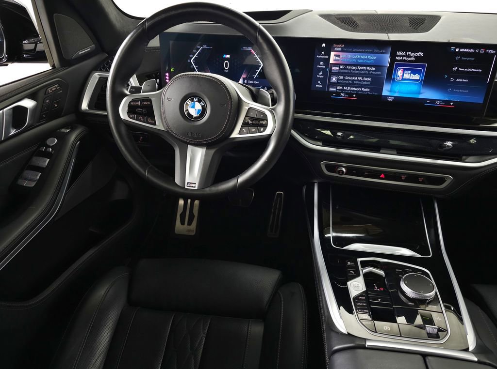 Used 2023 BMW X7 xDrive40i w/ M Sport Package AWD/4WD image 20