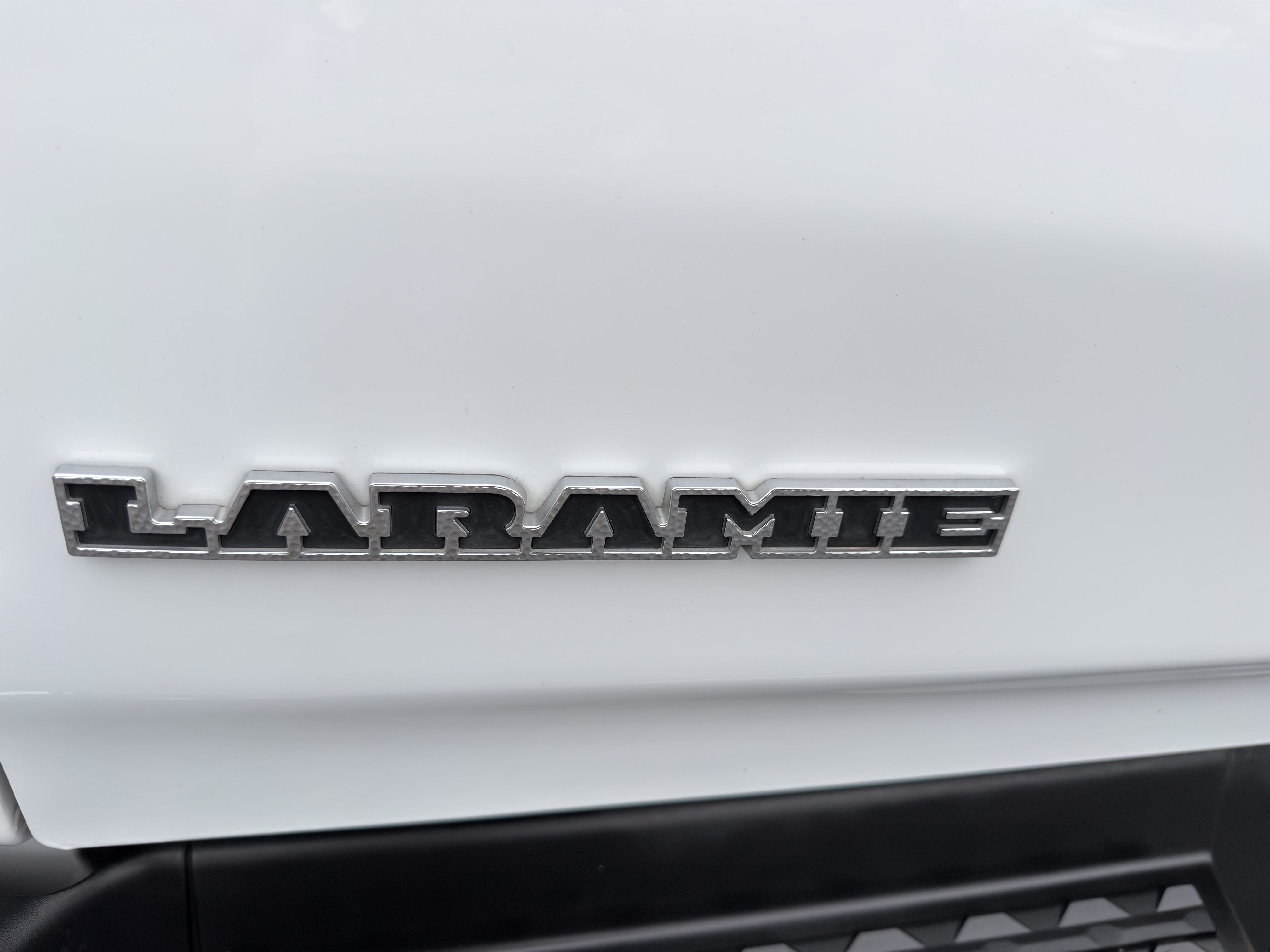 Used 2024 RAM 1500 Laramie AWD/4WD image 43
