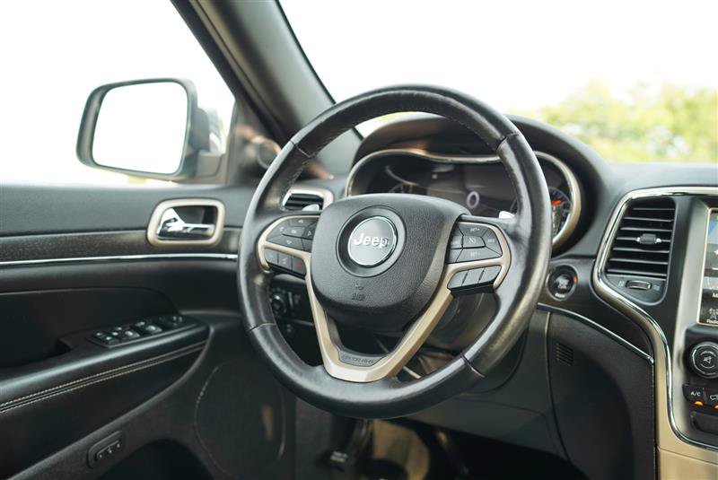Used 2015 Jeep Grand Cherokee Limited w/ Luxury Group II AWD/4WD image 55