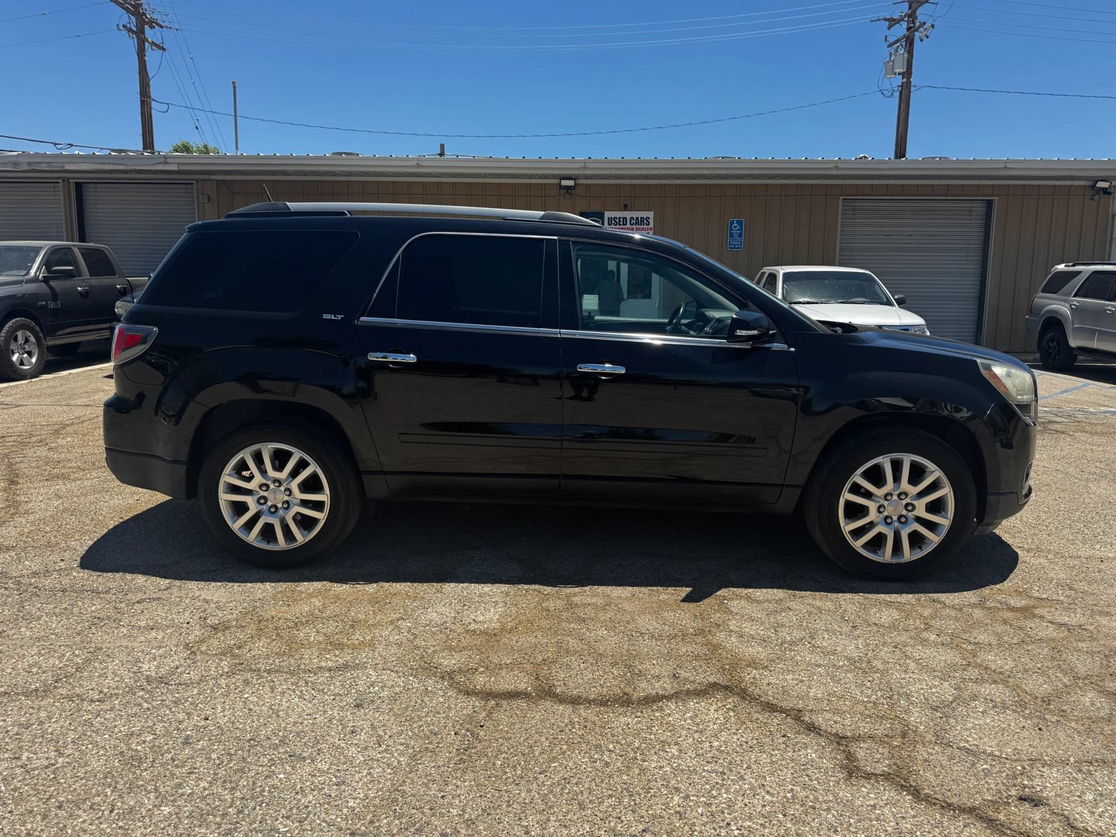 Used 2016 GMC Acadia SLT w/ Premium Edition FWD image 3