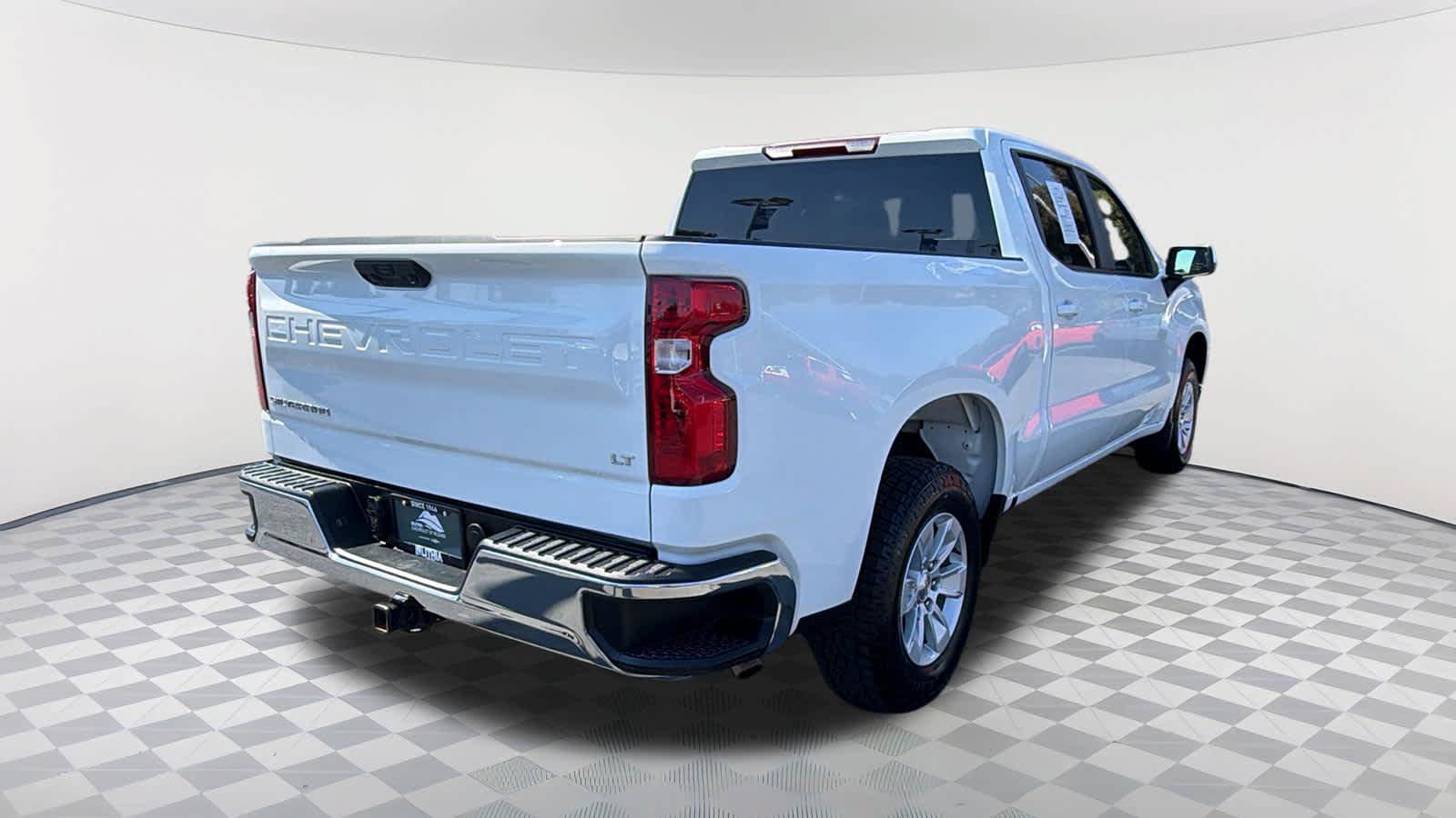 Used 2025 Chevrolet Silverado 1500 LT RWD image 5