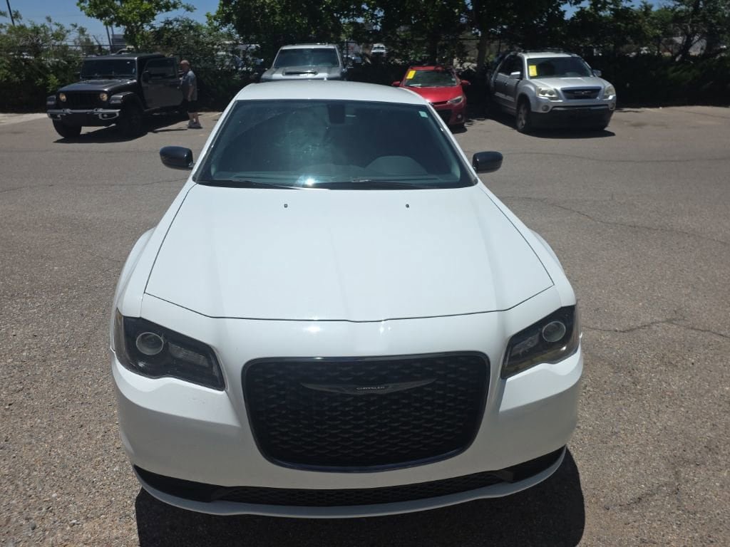 Used 2021 Chrysler 300 Touring w/ Sport Appearance Package RWD image 10