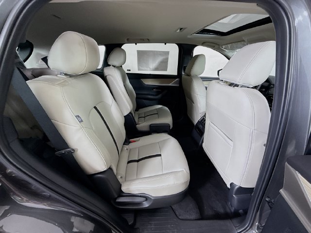 Used 2025 MAZDA CX-90 Plug-In Hybrid w/ Preferred AWD/4WD image 28