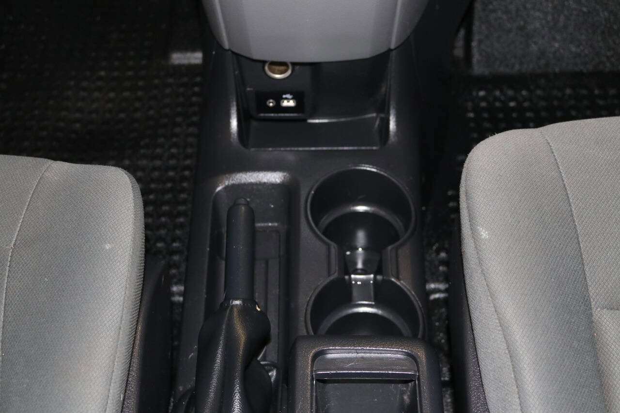 Used 2020 Nissan NV200 S w/ Back Door Glass Package image 36