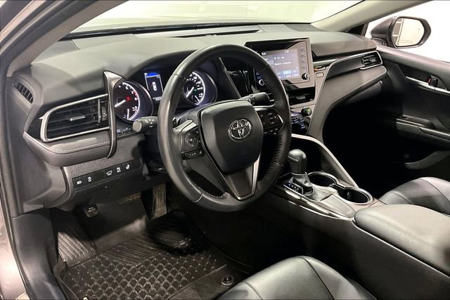 Used 2024 Toyota Camry SE image 17