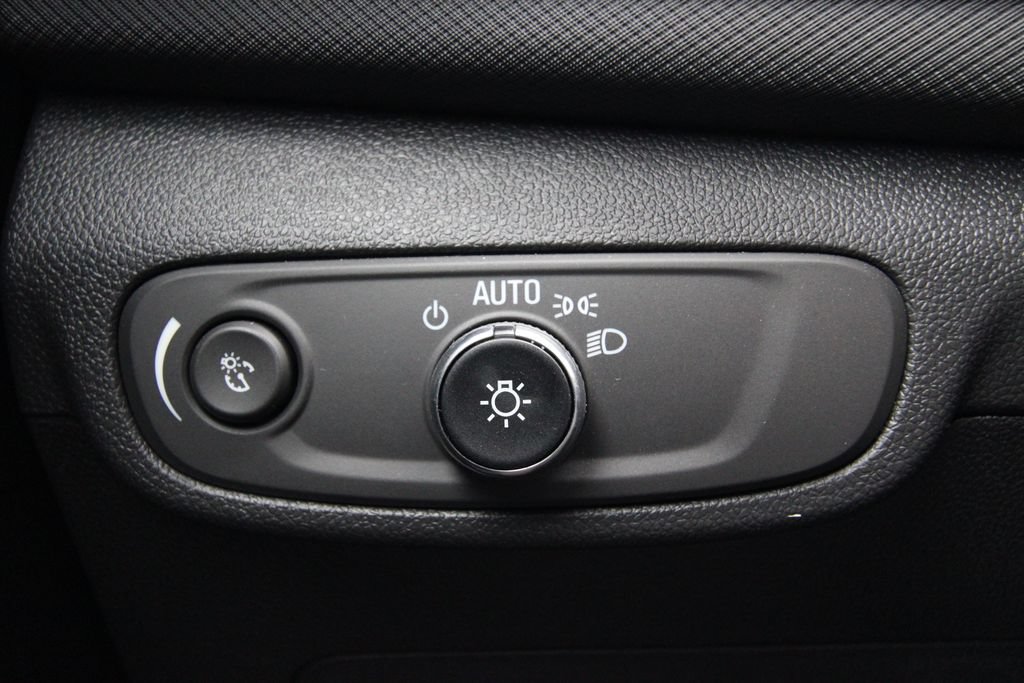 Used 2025 Chevrolet TrailBlazer ACTIV FWD image 22
