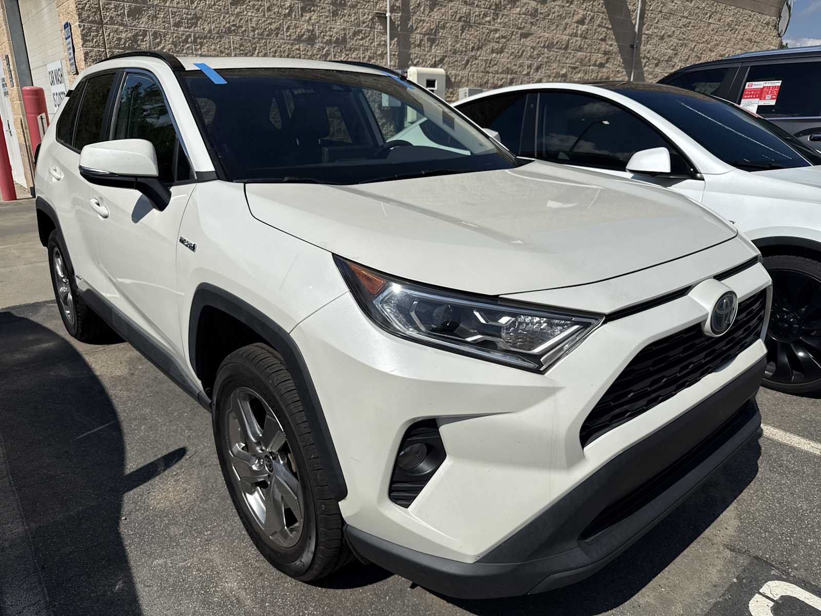 Used 2021 Toyota RAV4 XLE Premium AWD/4WD image 38