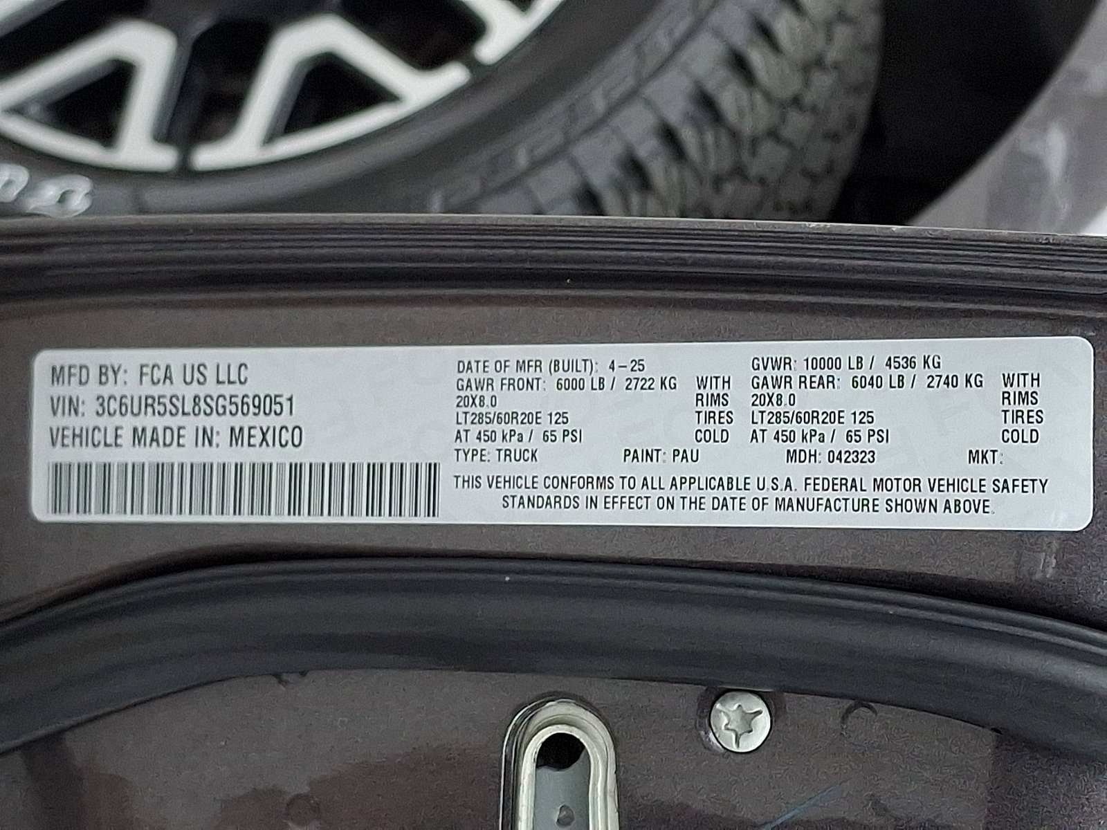 Used 2025 RAM 2500 Limited image 31