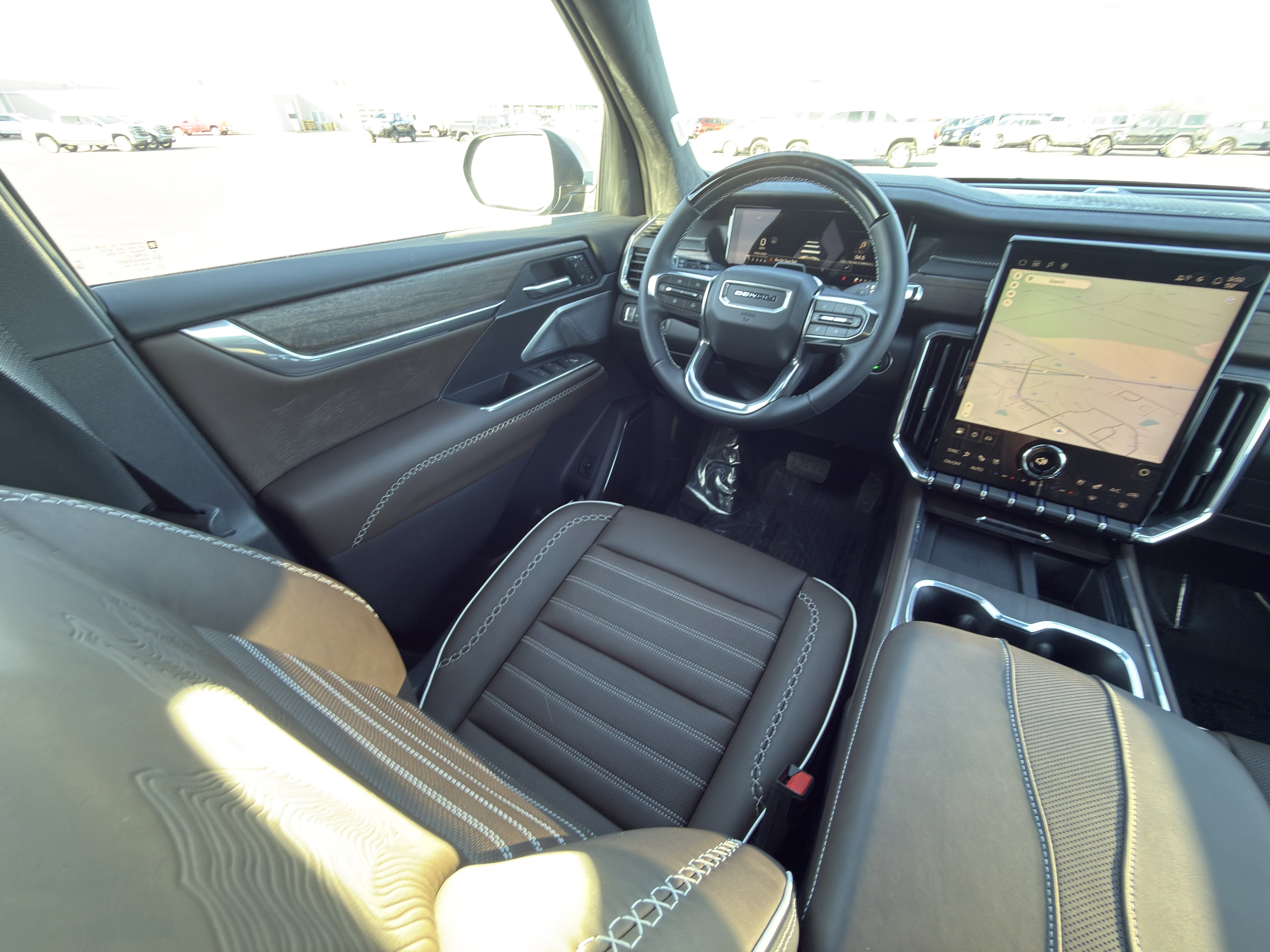 New 2026 GMC Acadia Denali Ultimate w/ LPO, Floor Liner Package image 21