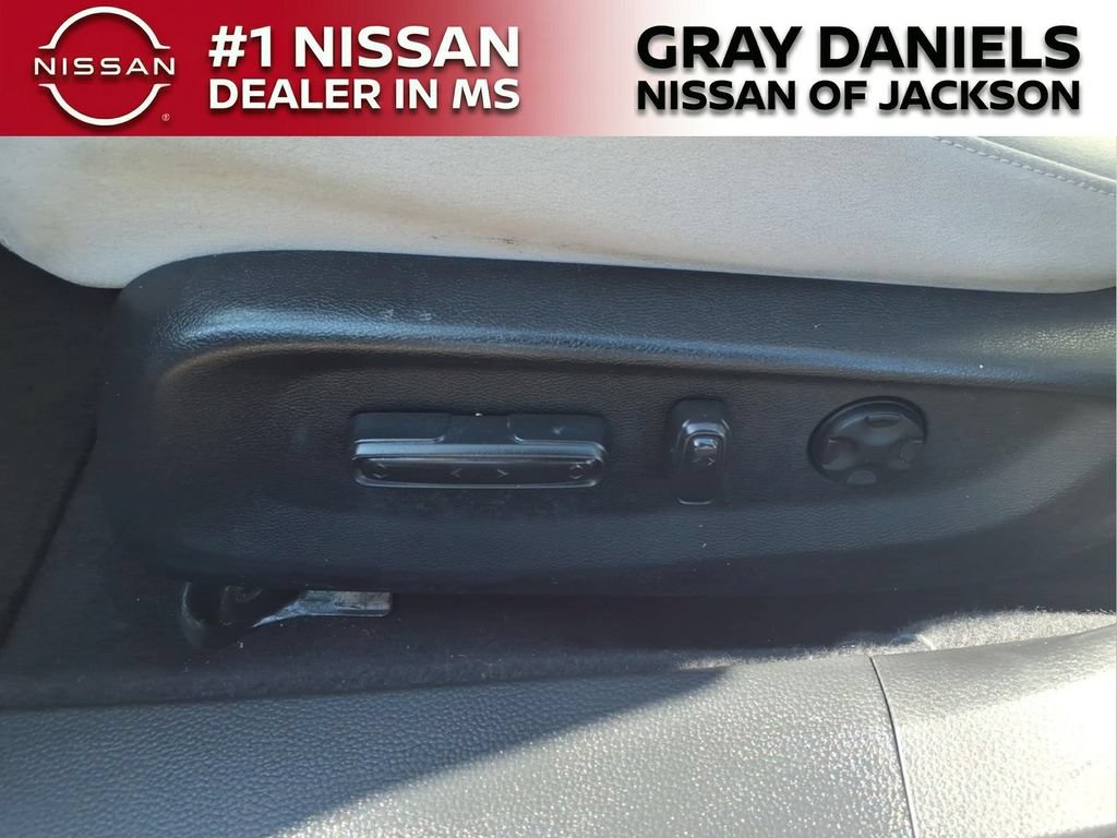 Used 2019 Honda Accord EX image 11