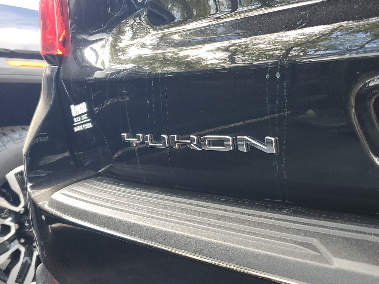 New 2026 GMC Yukon Elevation RWD image 8