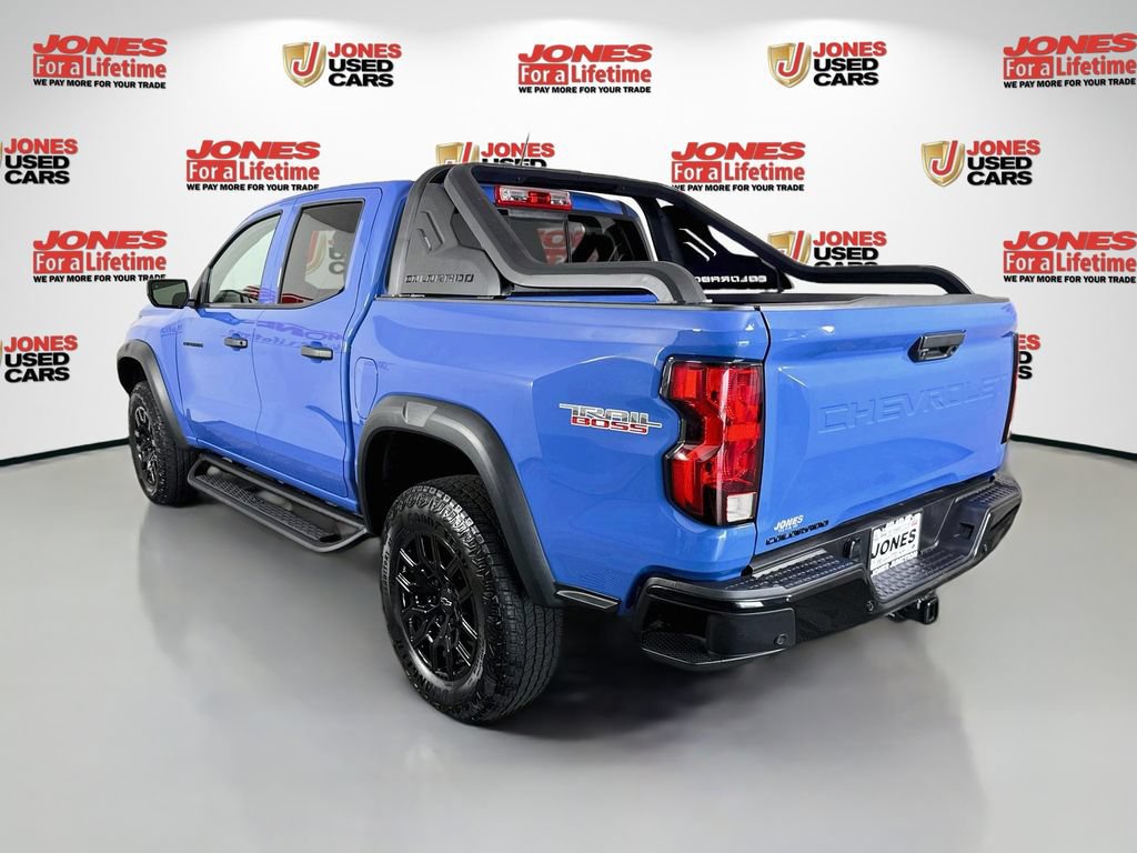 Used 2026 Chevrolet Colorado Trail Boss AWD/4WD image 2