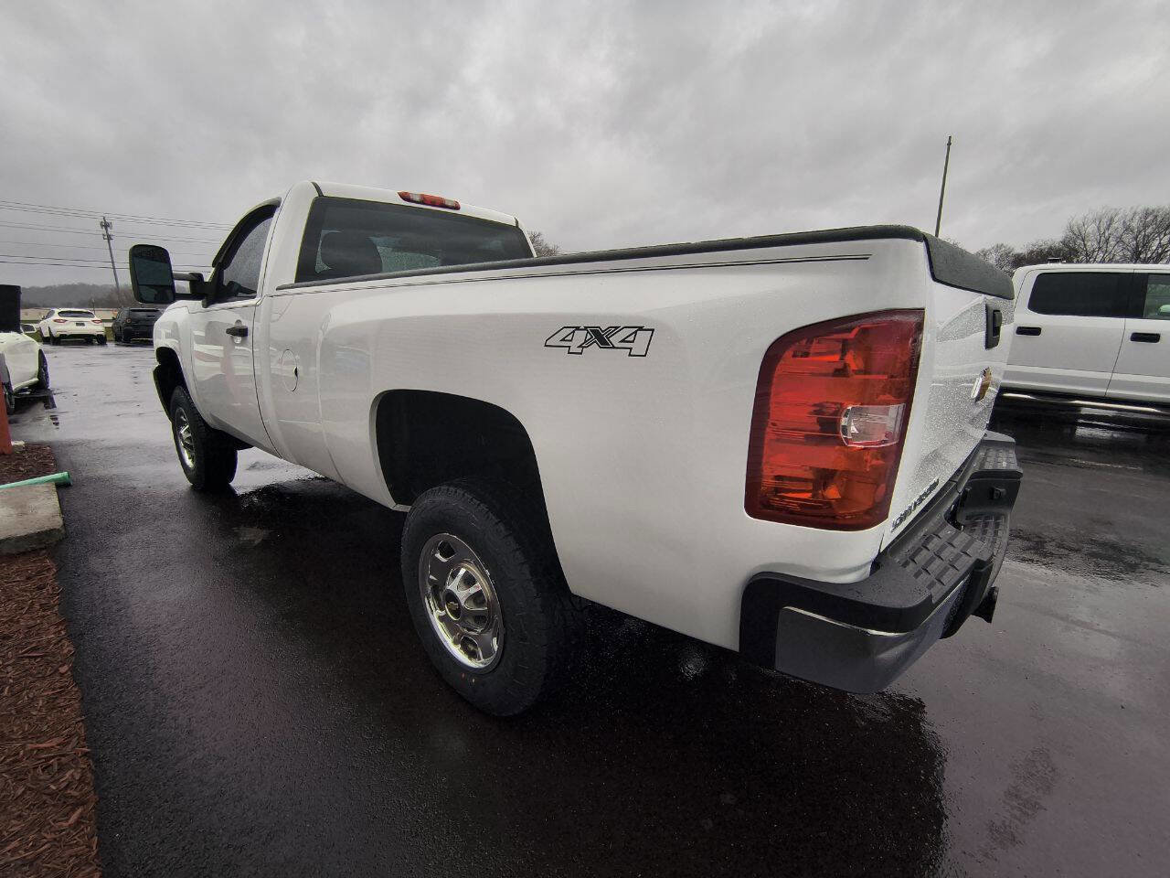 Used 2014 Chevrolet Silverado 2500 W/T w/ Snow Plow Prep Package image 8
